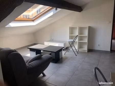 studio 1 pièce 13 m²