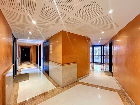 vente locaux professionnels 3 pièces 71 m² à lyon 1er (69001)  347 000 €