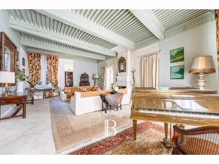 à vendre  maison aix-en-provence 9 chambres - 715 m² - 2 950 000 €