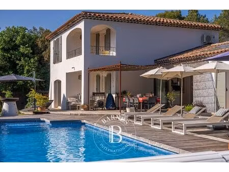 à vendre  propriété aix-en-provence 6 chambres - 235 m² - 1 550 000 €