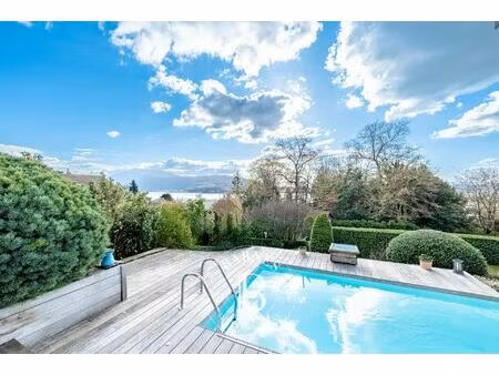 à vendre  maison annecy-le-vieux 5 chambres - 235 m² - 2 100 000 €