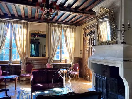 à vendre  château contres 8 chambres - 480 m² - 985 000 €