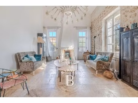 à vendre  maison eygalières 3 chambres - 116 m² - 950 000 €