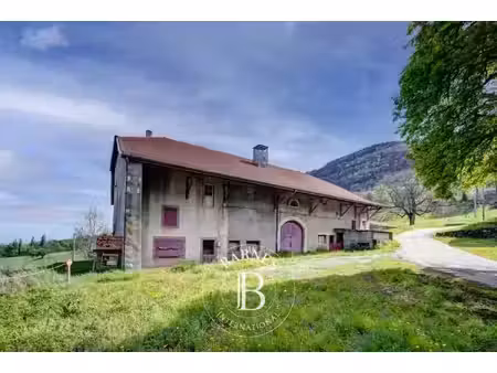 à vendre  ferme présilly 4 chambres - 655 m² - 730 000 €