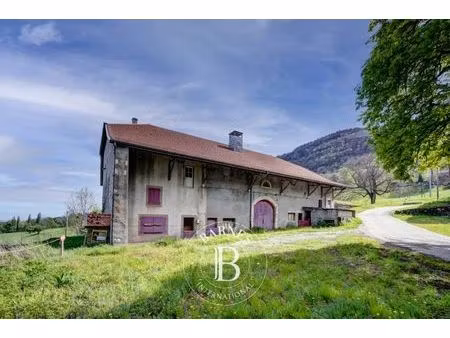 à vendre  ferme présilly 4 chambres - 655 m² - 750 000 €