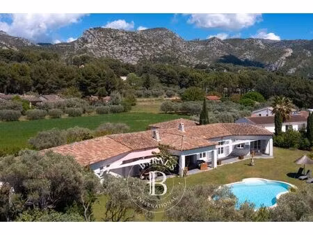 à vendre  maison gémenos 3 chambres - 298 m² - 1 365 000 €