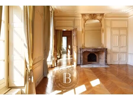 à vendre  hôtel particulier beaune 5 chambres - 360 m² - 2 235 000 €