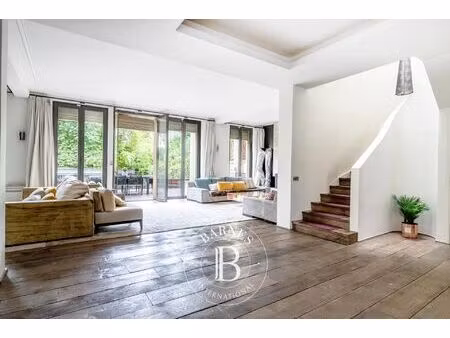 à vendre  hôtel particulier neuilly-sur-seine 5 chambres - 555 m² - 13 500 000 €