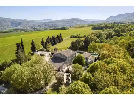 à vendre  maison la bégude-de-mazenc 13 chambres - 750 m² - 1 760 000 €