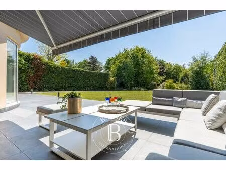 à vendre  maison la celle-saint-cloud 5 chambres - 265 m² - 1 995 000 €