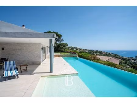 à vendre  maison les issambres 4 chambres - 160 m² - 1 830 000 €