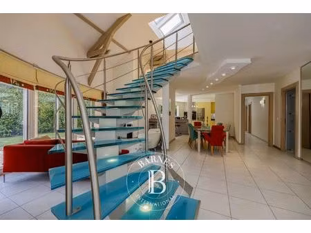à vendre  maison sergy 4 chambres - 202 m² - 1 090 000 €