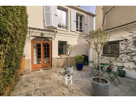 à vendre  maison suresnes 5 chambres - 180 m² - 1 450 000 €