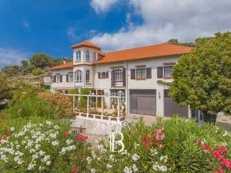à vendre  villa antibes 10 chambres - 416 m² - 3 550 000 €