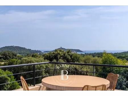 à vendre  villa sainte-lucie-de-porto-vecchio 5 chambres - 185 m² - 1 950 000 €