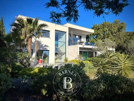 à vendre  villa sainte-lucie-de-porto-vecchio 5 chambres - 200 m² - 2 990 000 €