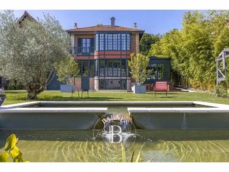 à vendre  maison ville-d'avray 5 chambres - 285 m² - 2 500 000 €