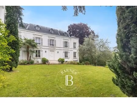 à vendre  maison ville-d'avray 5 chambres - 305 m² - 2 350 000 €