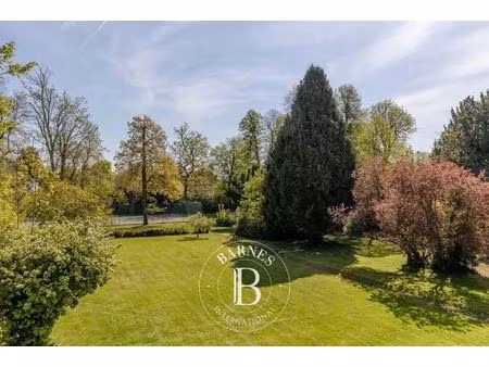 à vendre  terrain constructible vaucresson - 1 322 m² - 1 700 000 €