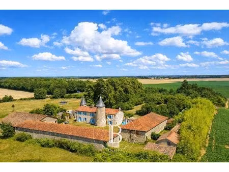 à vendre  maison civray 4 chambres - 290 m² - 595 000 €