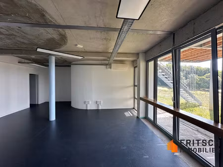 local professionnel de 72m²