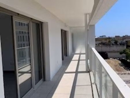 appartement nice 2 pièces avec stationnement et extérieur - 50.70 m2