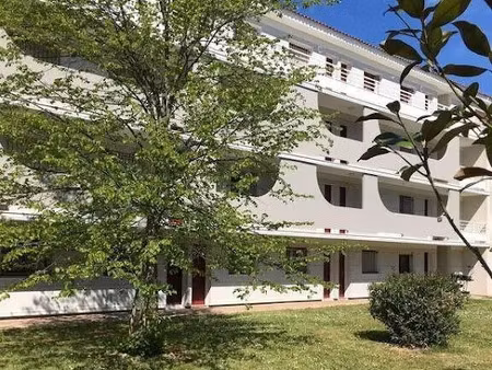 location meublée appartement 1 pièce 15 m² à aix-en-provence (13090)  505 €