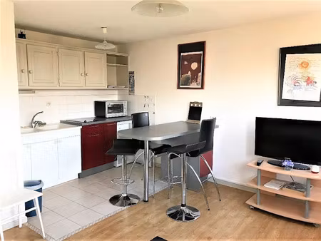 location meublée appartement 2 pièces 44 m² à albi (81000)  525 €