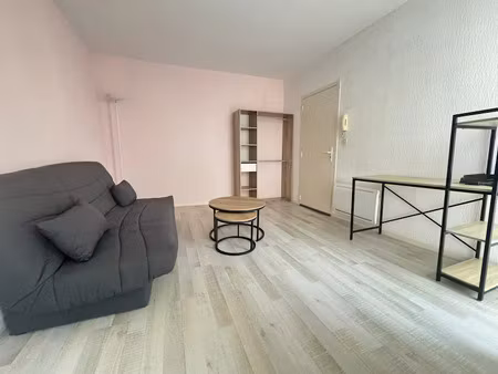 location meublée appartement 1 pièce 30 m² à montluçon (03100)  345 €