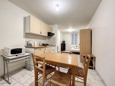 location meublée appartement 1 pièce 22 m² à pau (64000)  395 €