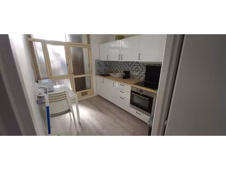 location meublée appartement 1 pièce 10 m² à ris-orangis (91130)  479 €