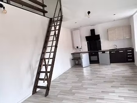 location appartement 2 pièces 55 m² à englefontaine (59530)  530 €