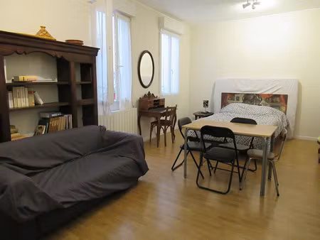 location meublée appartement 1 pièce 32.86 m² à la rochelle (17000)  575 €