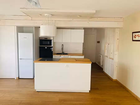 location appartement 2 pièces 47.65 m² à saint-gilles-croix-de-vie (85800)  610 €