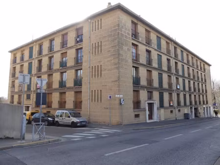 location appartement 1 pièce 55.26 m² à salon-de-provence (13300)  670 €