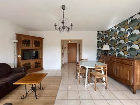 location meublée appartement 2 pièces 59.14 m² à saujon (17600)  650 €