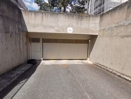 box/parking sécurisé 10 m²