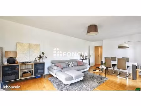 pour investisseurs vendu loué  superbe appartement t3 en rez-de-chaussée de 66.33 m2 carre