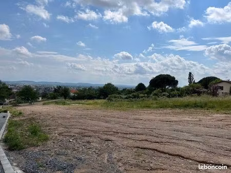 terrain 534 m² arthes