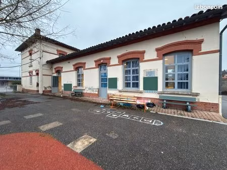 locaux/bureaux à louer 60m² zone commerciale de saint martial