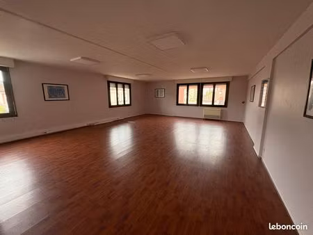 montauban : local professionnel 4 pièces 126 m² . centre ville