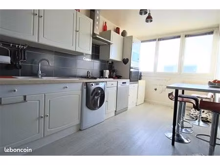 appartement 3 pièces 64 m²