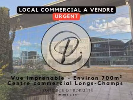 vente bureaux et commerces à rennes longs champs (35000) : à vendre / 682m² rennes longs c