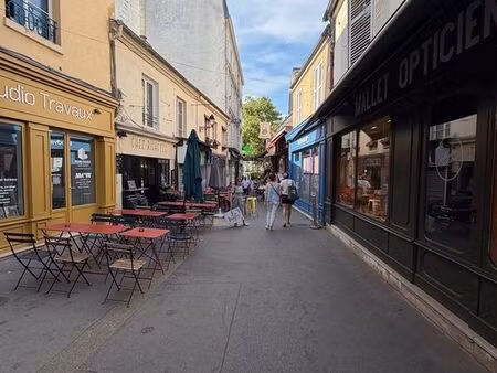 boutique 88 m² versailles
