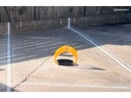 place de parking sécurisée
