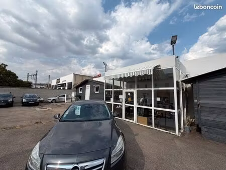 ? garage / parc automobile – hypercentre – 1300m²