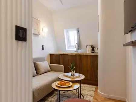 appartement 1 pièce 11 m²