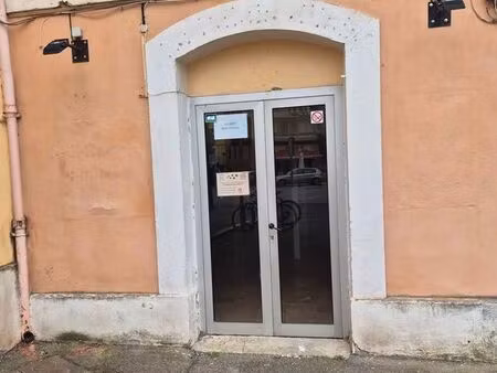 local commercial a louer