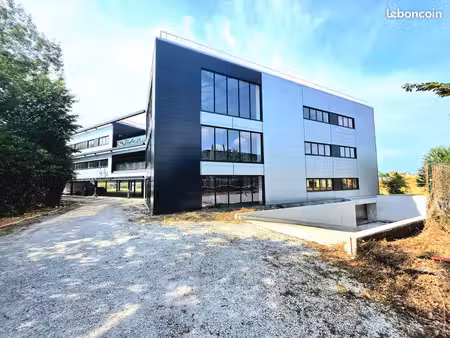 local 2500 m² bussy-saint-georges