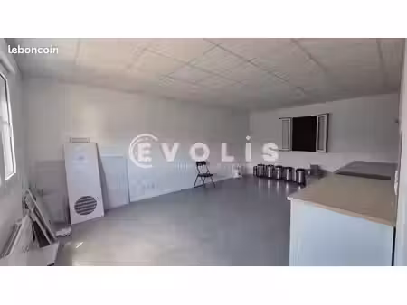 local d'activité 95 m²